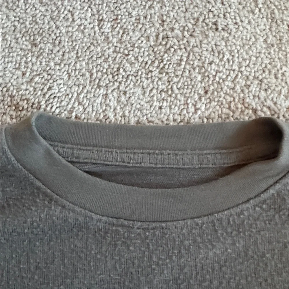 Alo Yoga Soho Sweatshirt - Picture 6 of 6